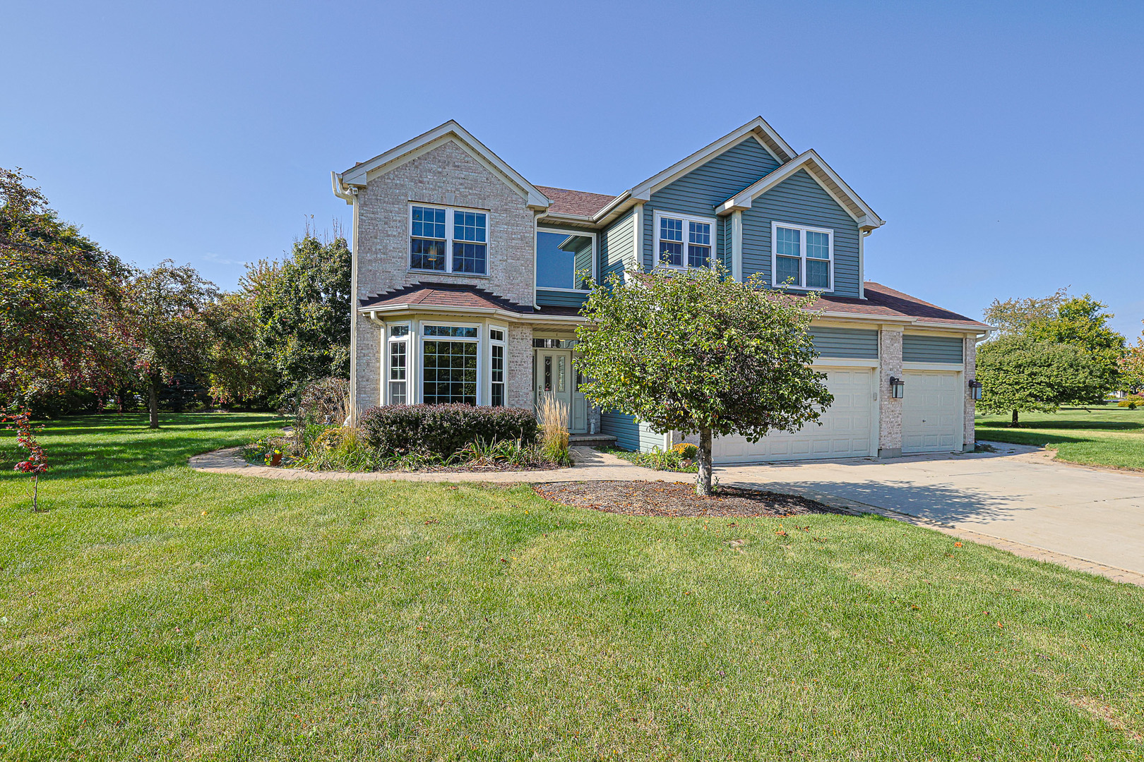 8789 Bentley Lane, Spring Grove, IL 60081