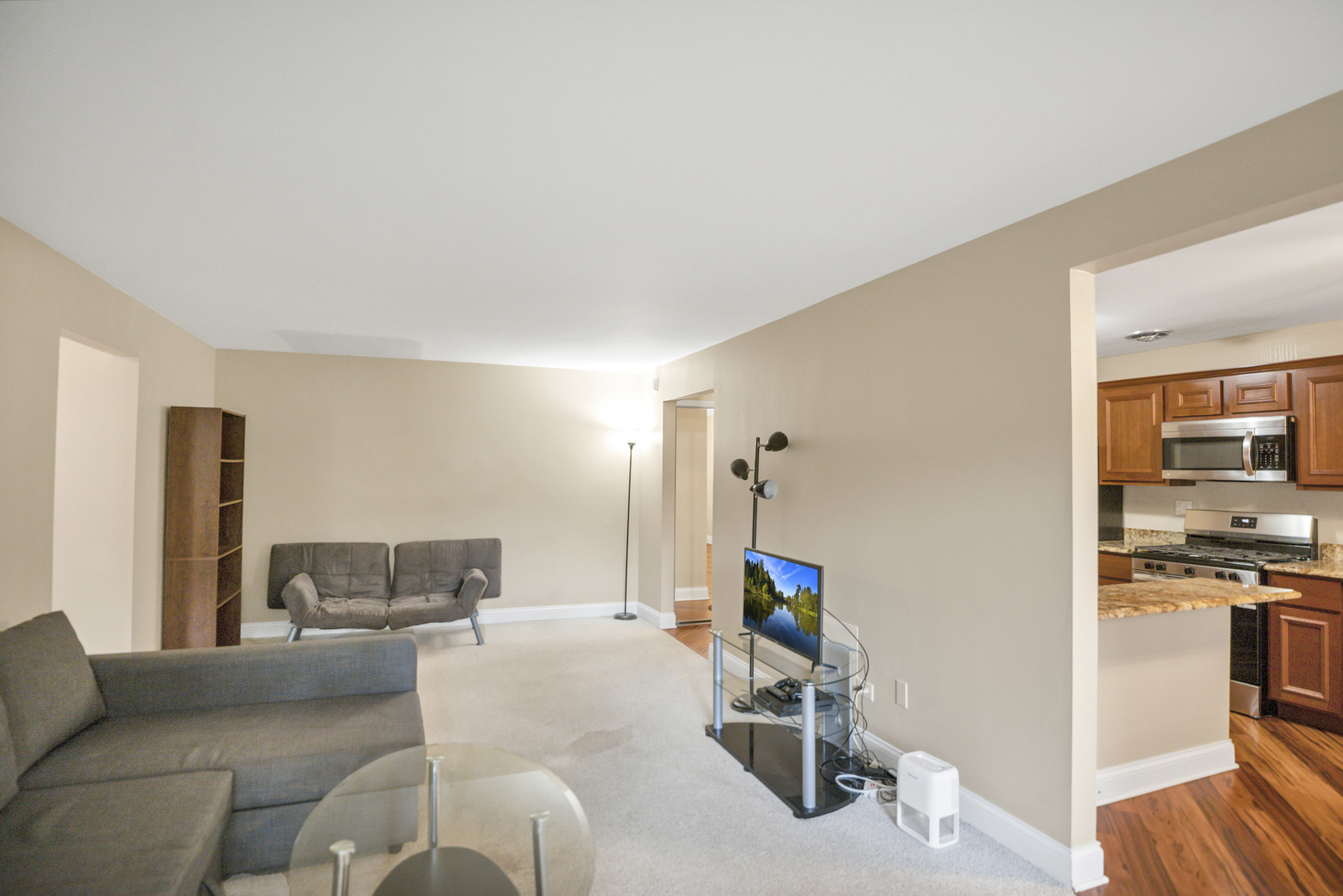 2604 N Windsor Drive #206, Arlington Heights, IL 60004