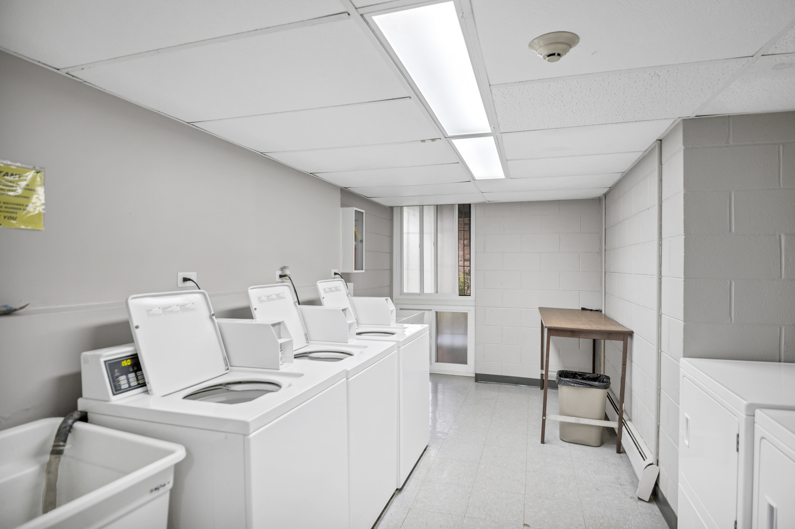 2604 N Windsor Drive #206, Arlington Heights, IL 60004