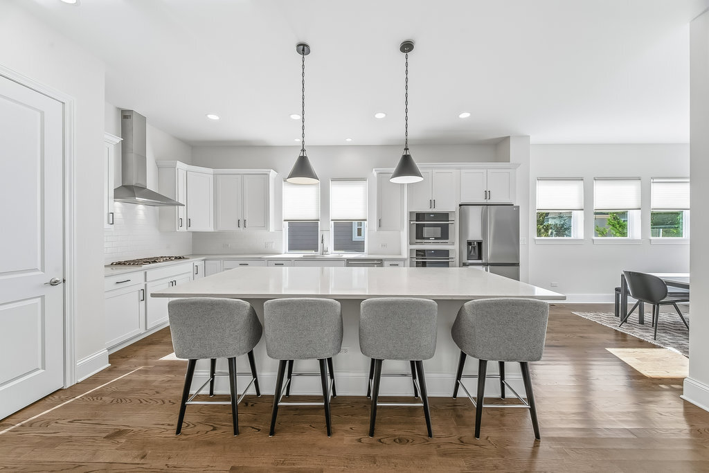 1053 Ironwood Court, Glenview, IL 60025