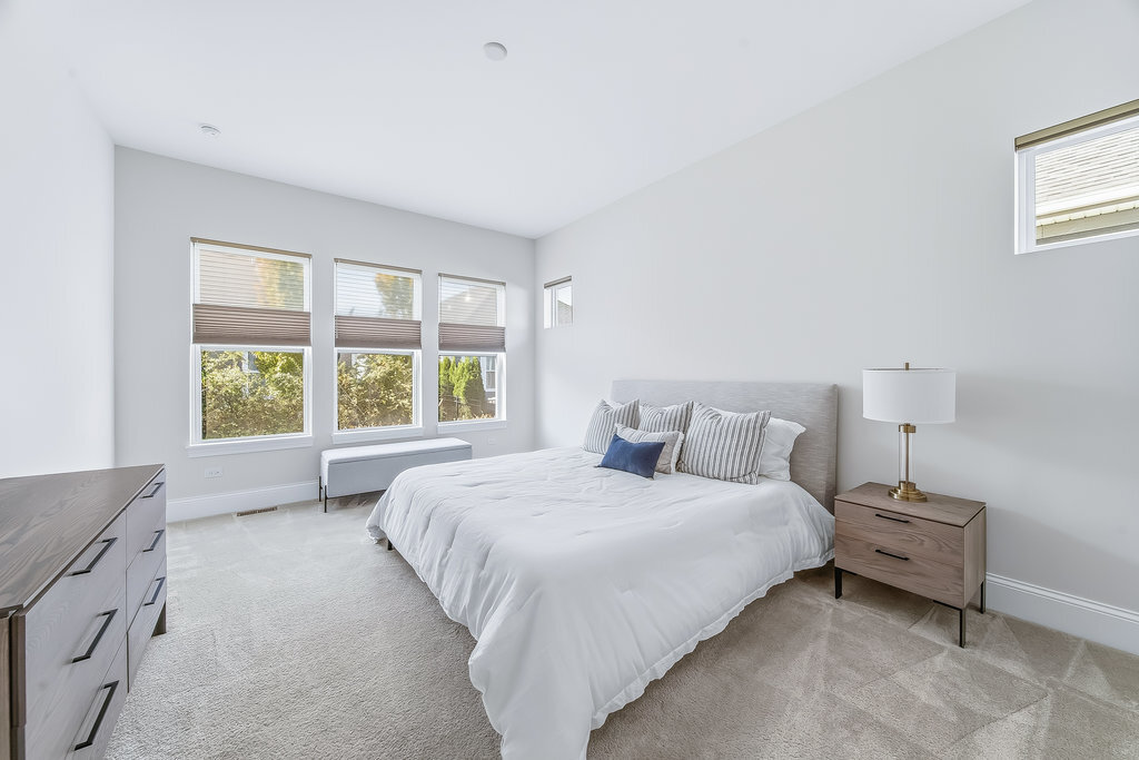 1053 Ironwood Court, Glenview, IL 60025