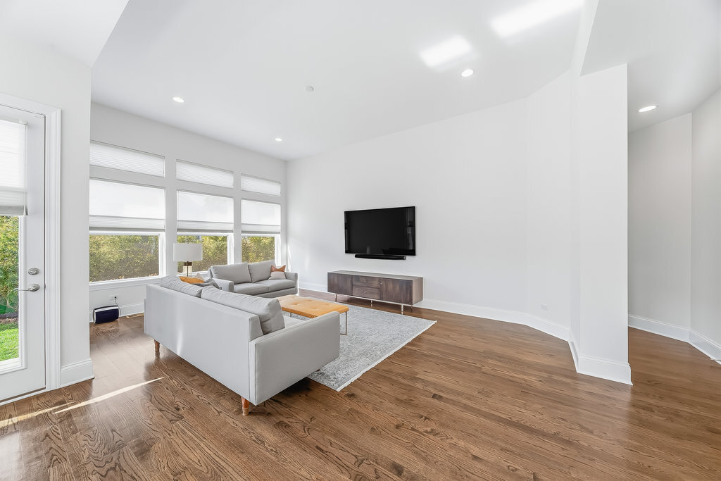 1053 Ironwood Court, Glenview, IL 60025