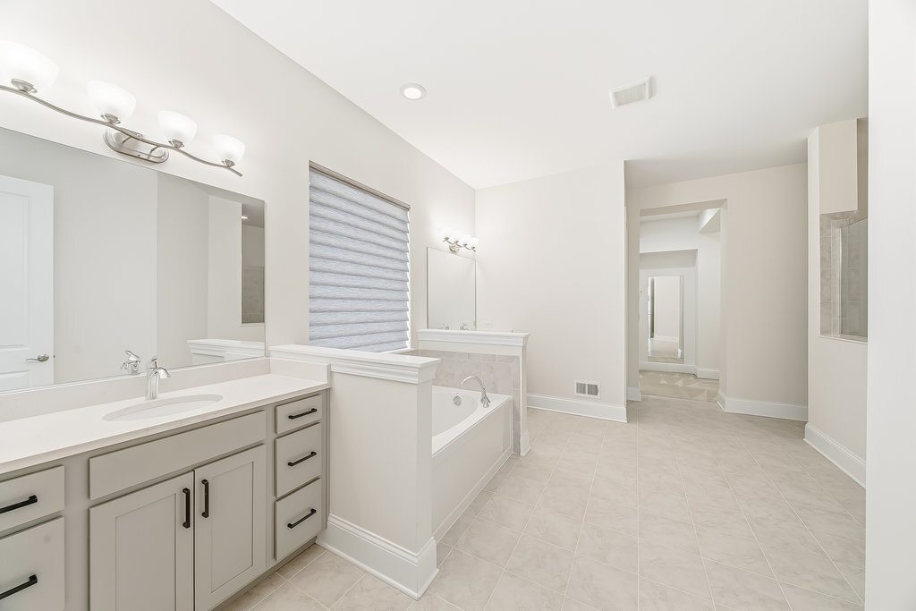 1053 Ironwood Court, Glenview, IL 60025