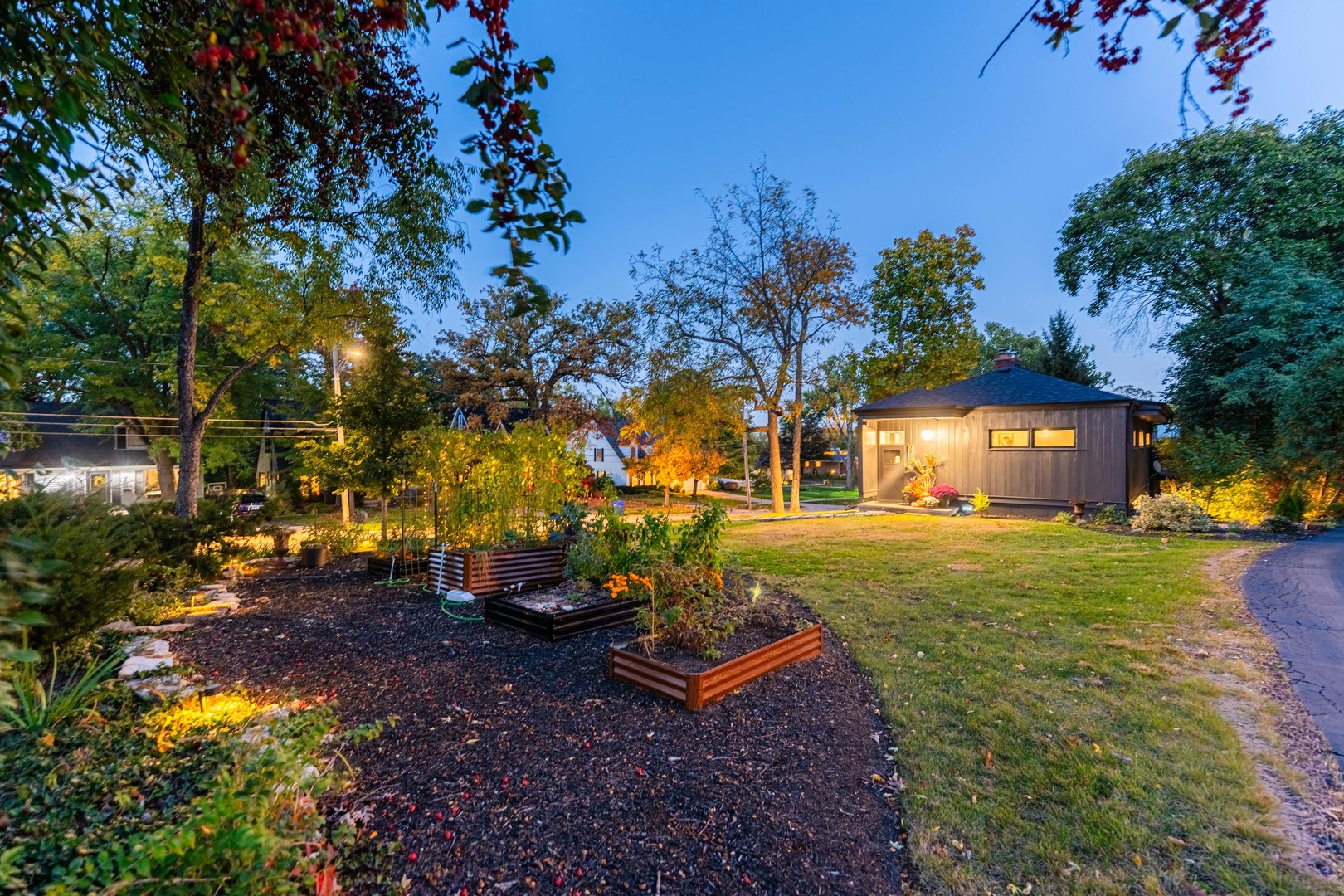 797 Forest Avenue, Glen Ellyn, IL 60137