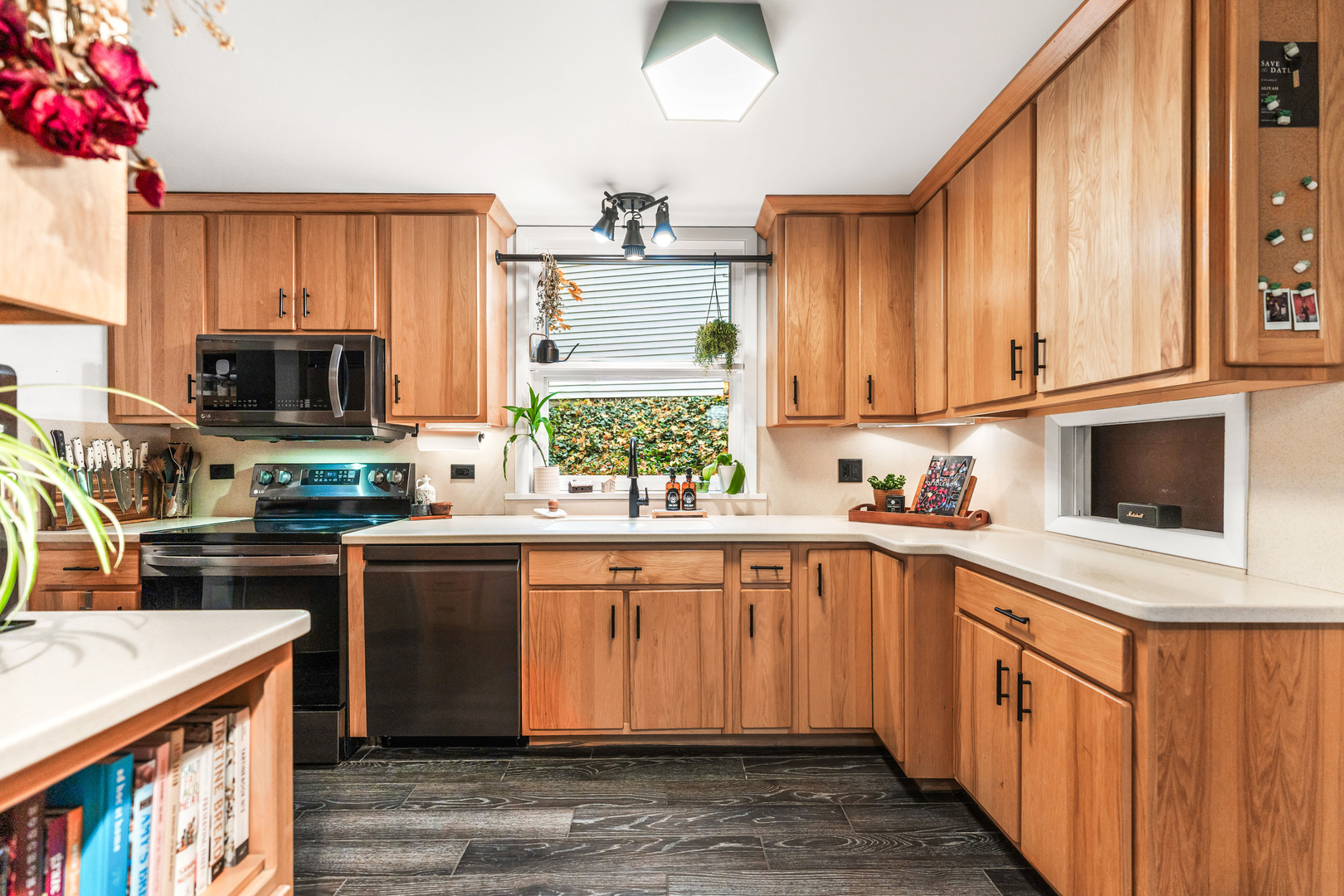 797 Forest Avenue, Glen Ellyn, IL 60137