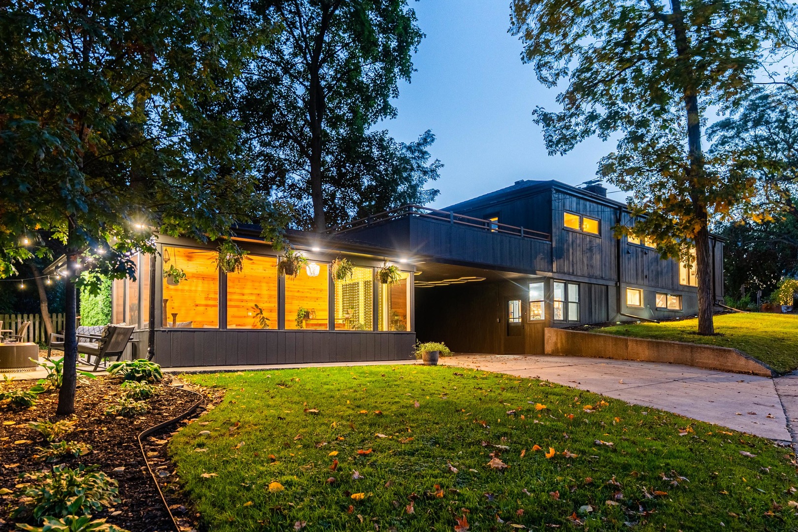 797 Forest Avenue, Glen Ellyn, IL 60137