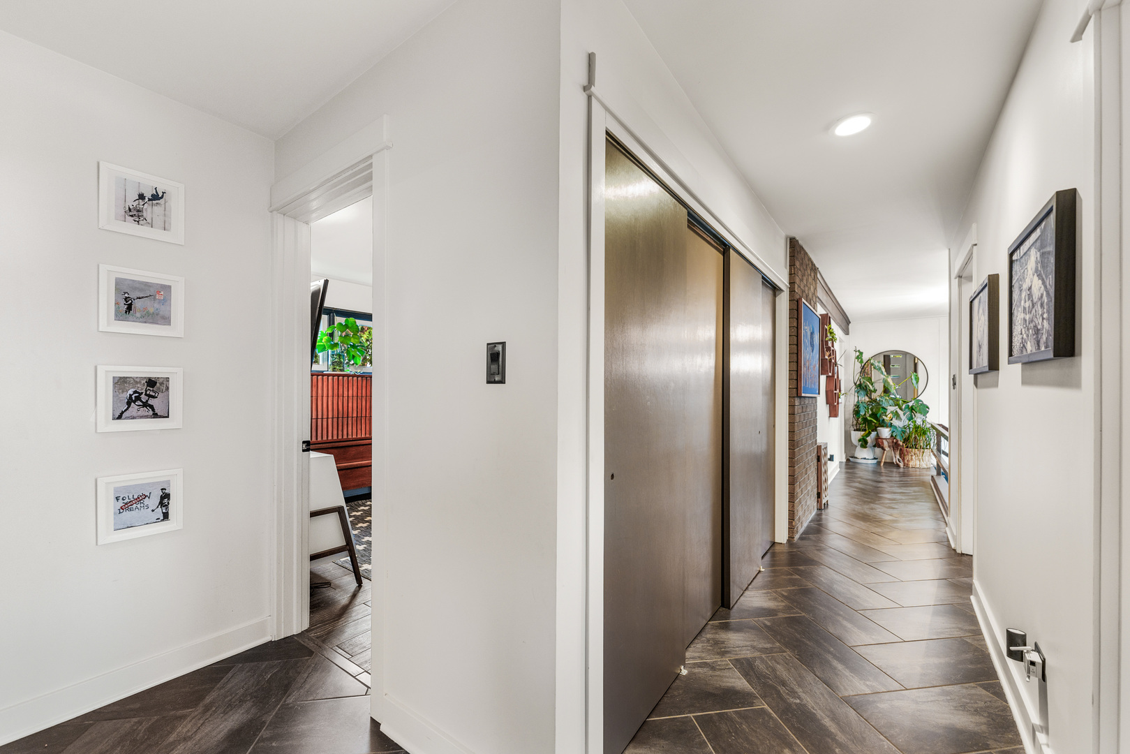 797 Forest Avenue, Glen Ellyn, IL 60137