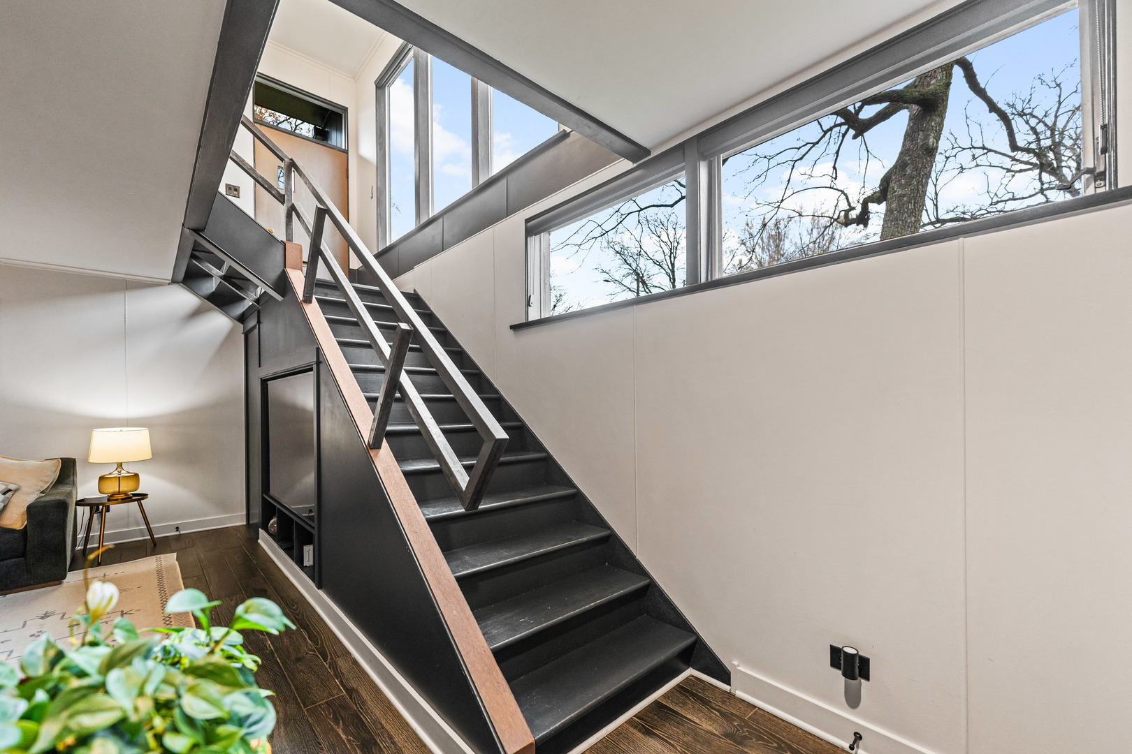 797 Forest Avenue, Glen Ellyn, IL 60137