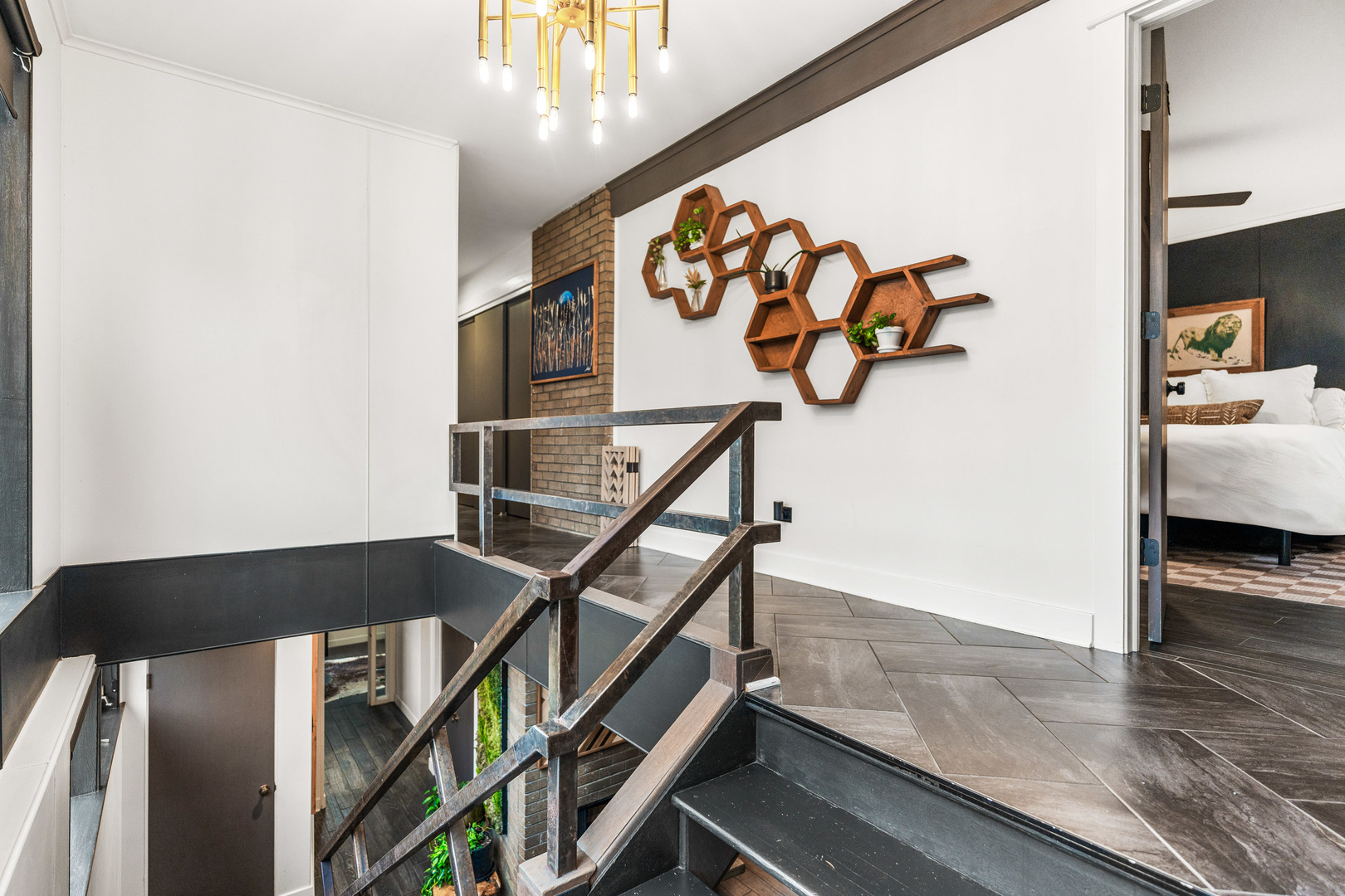 797 Forest Avenue, Glen Ellyn, IL 60137