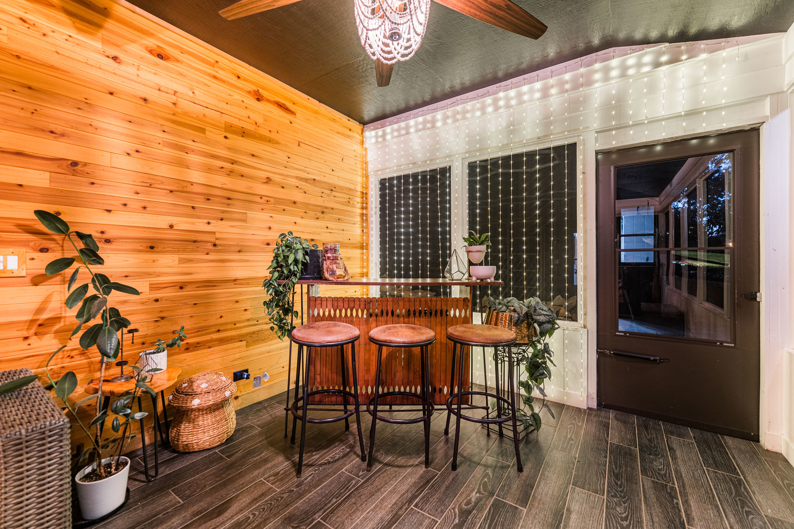 797 Forest Avenue, Glen Ellyn, IL 60137