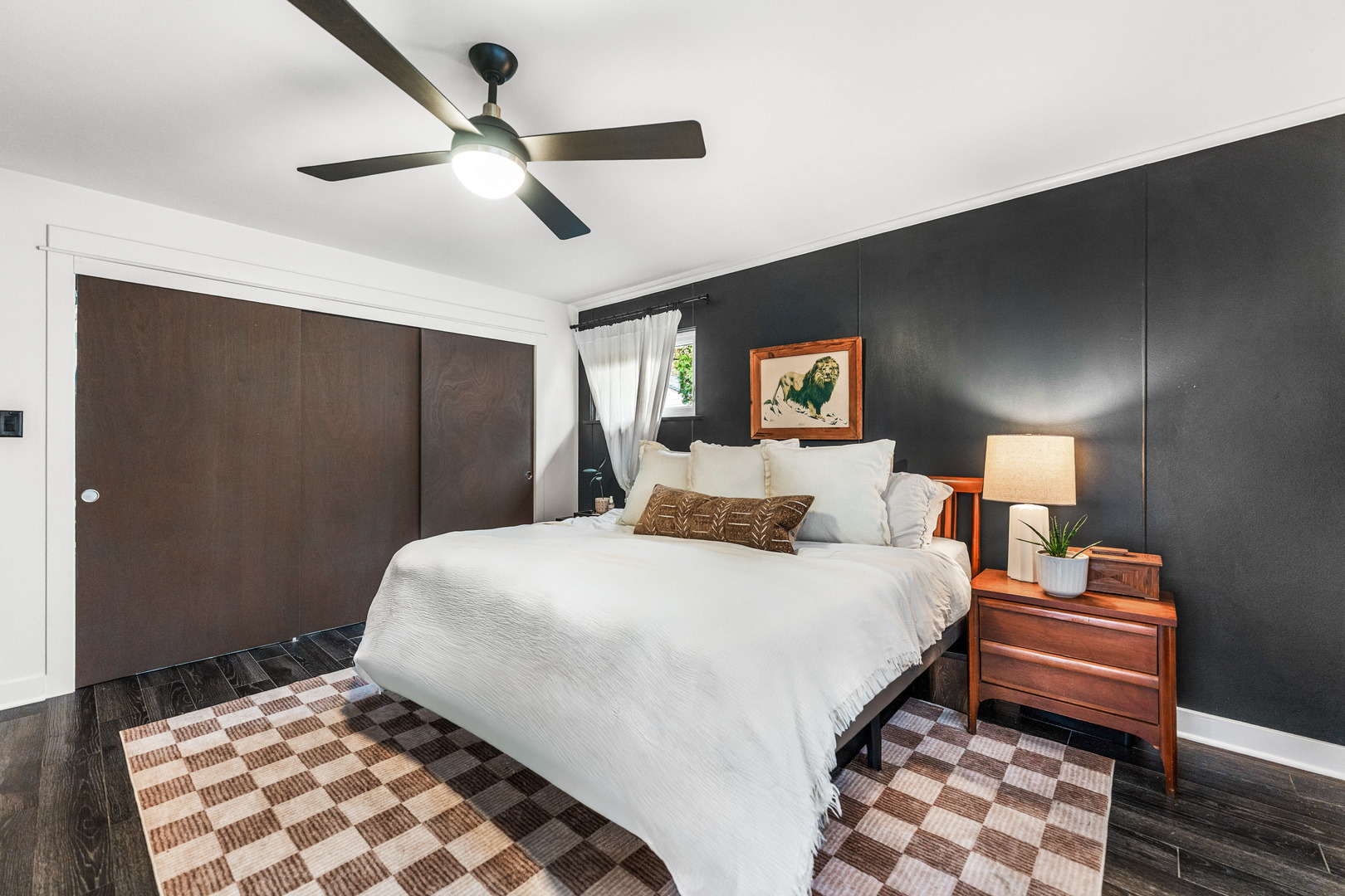 797 Forest Avenue, Glen Ellyn, IL 60137