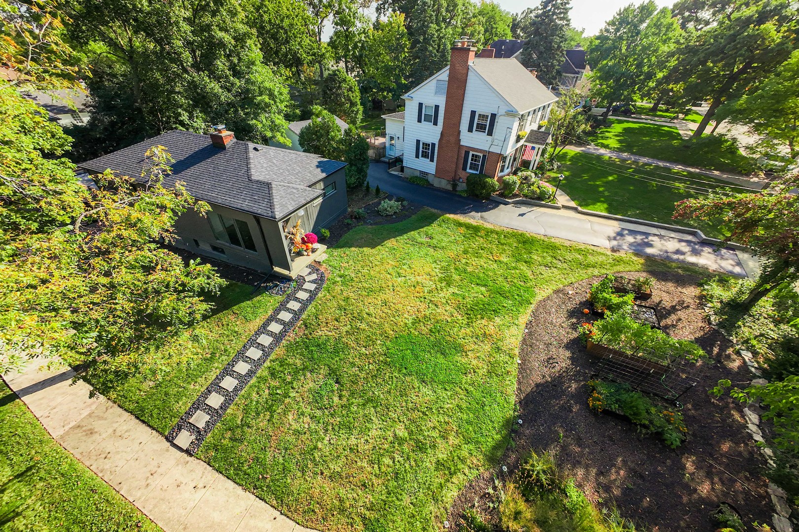 797 Forest Avenue, Glen Ellyn, IL 60137