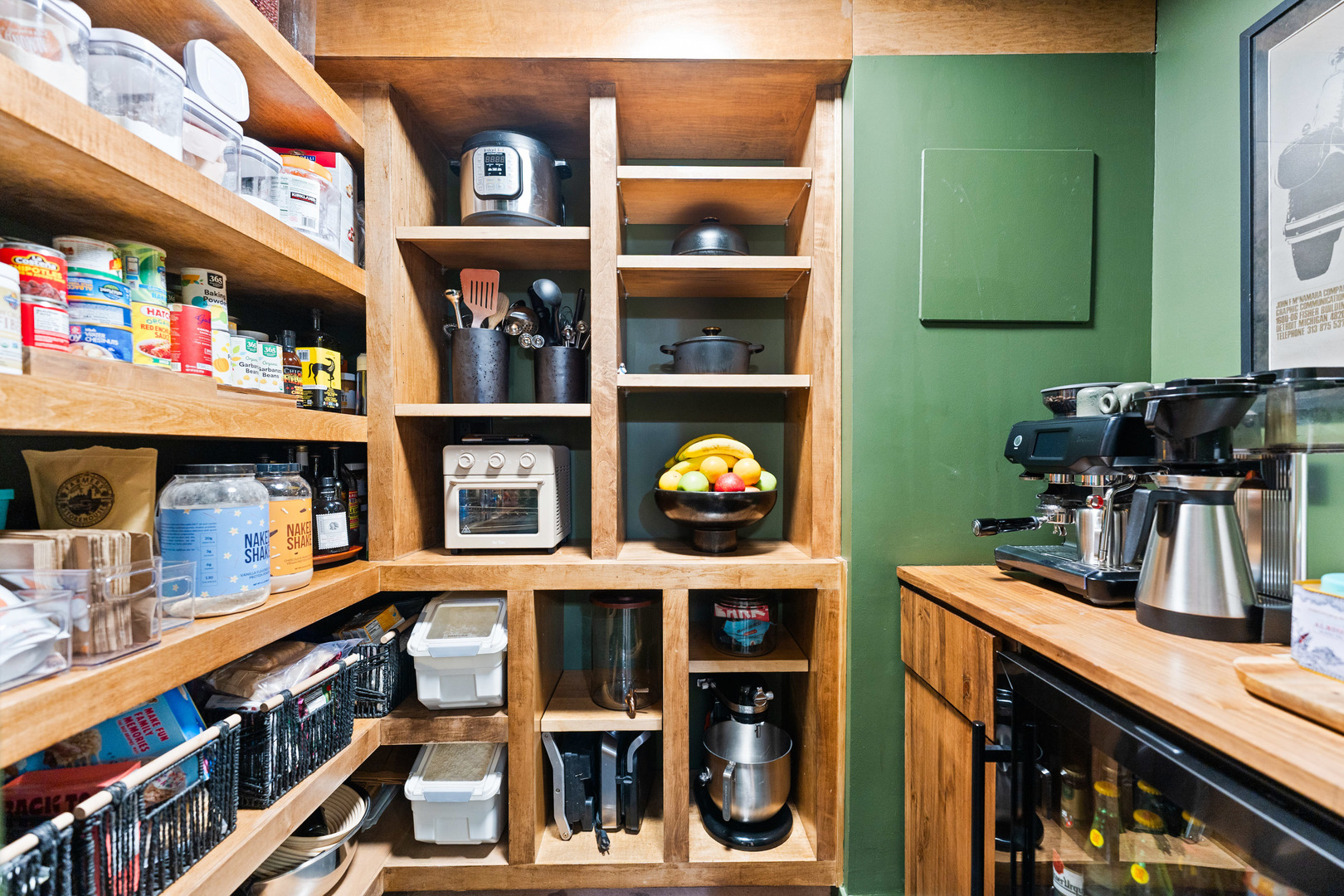 797 Forest Avenue, Glen Ellyn, IL 60137