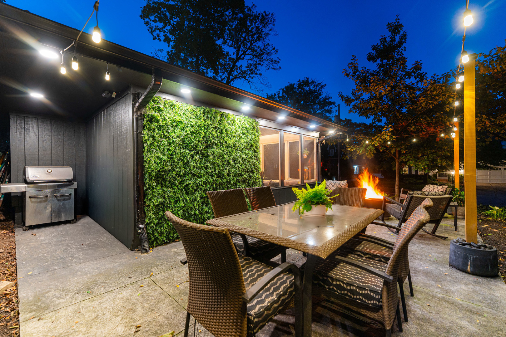 797 Forest Avenue, Glen Ellyn, IL 60137