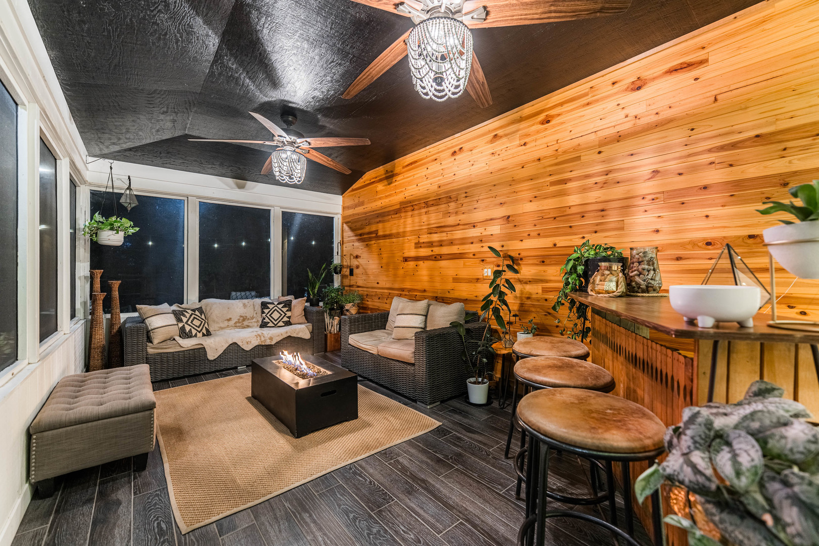 797 Forest Avenue, Glen Ellyn, IL 60137