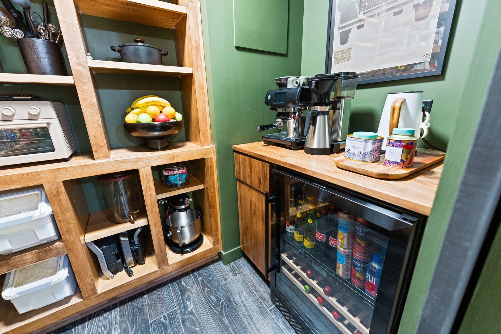 797 Forest Avenue, Glen Ellyn, IL 60137