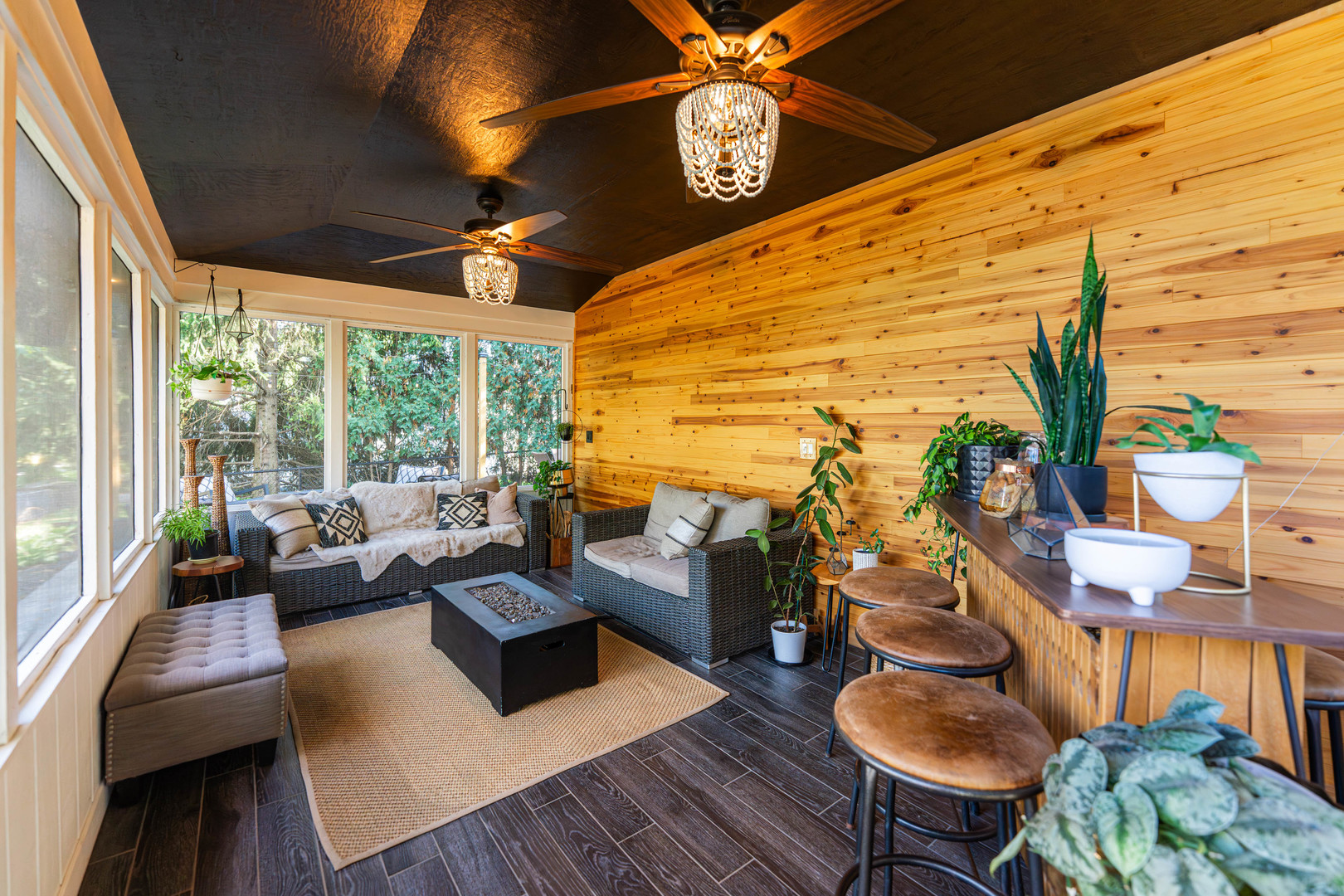 797 Forest Avenue, Glen Ellyn, IL 60137