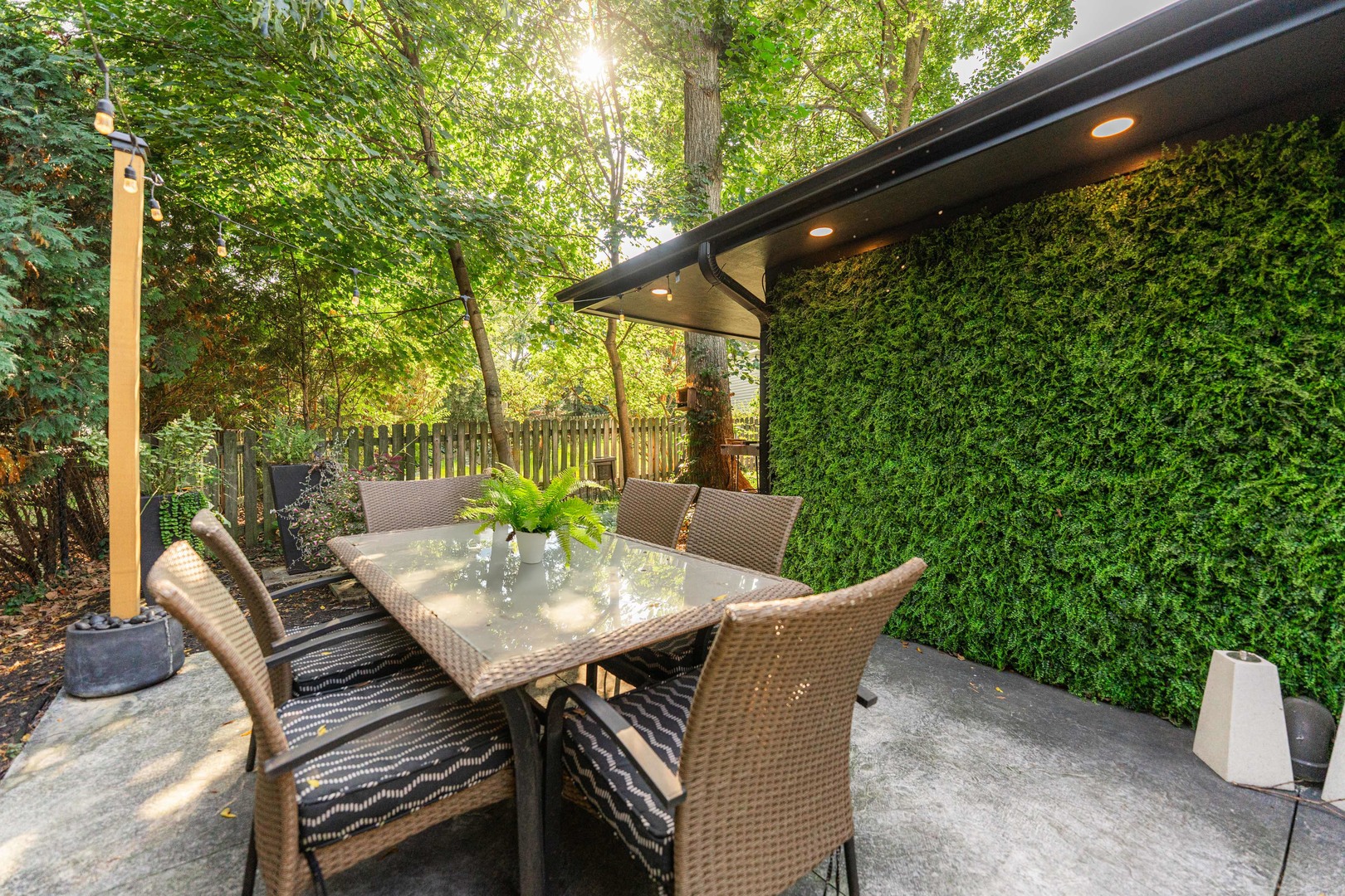 797 Forest Avenue, Glen Ellyn, IL 60137