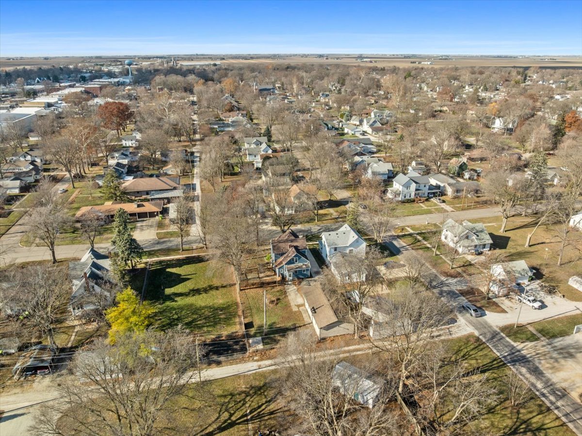 209 N 7th Street, Fairbury, IL 61739