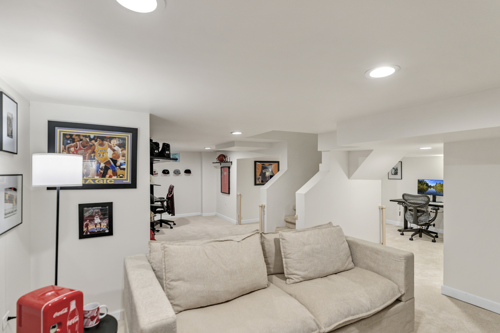 298 Harvey Avenue, Des Plaines, IL 60016