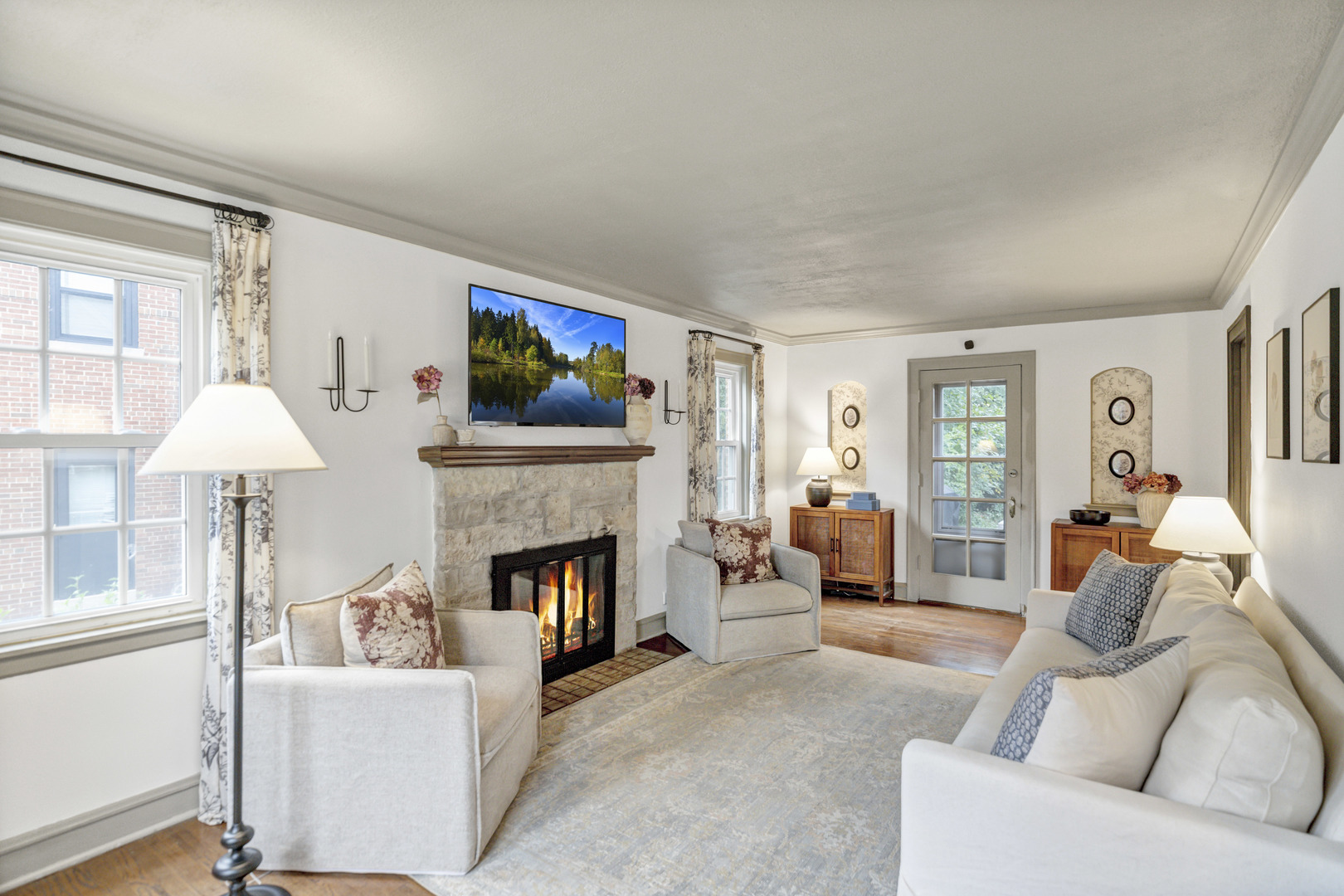 298 Harvey Avenue, Des Plaines, IL 60016