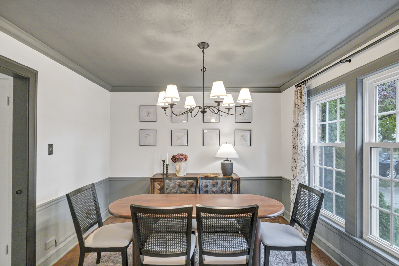 298 Harvey Avenue, Des Plaines, IL 60016