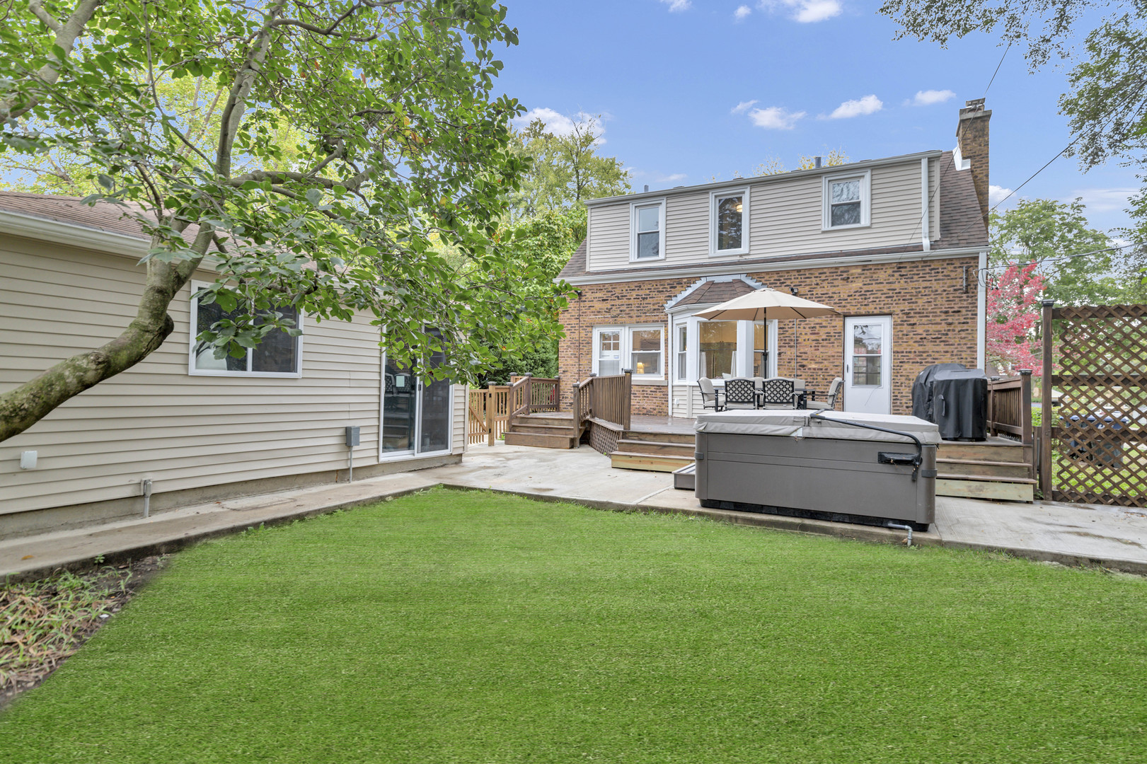 298 Harvey Avenue, Des Plaines, IL 60016