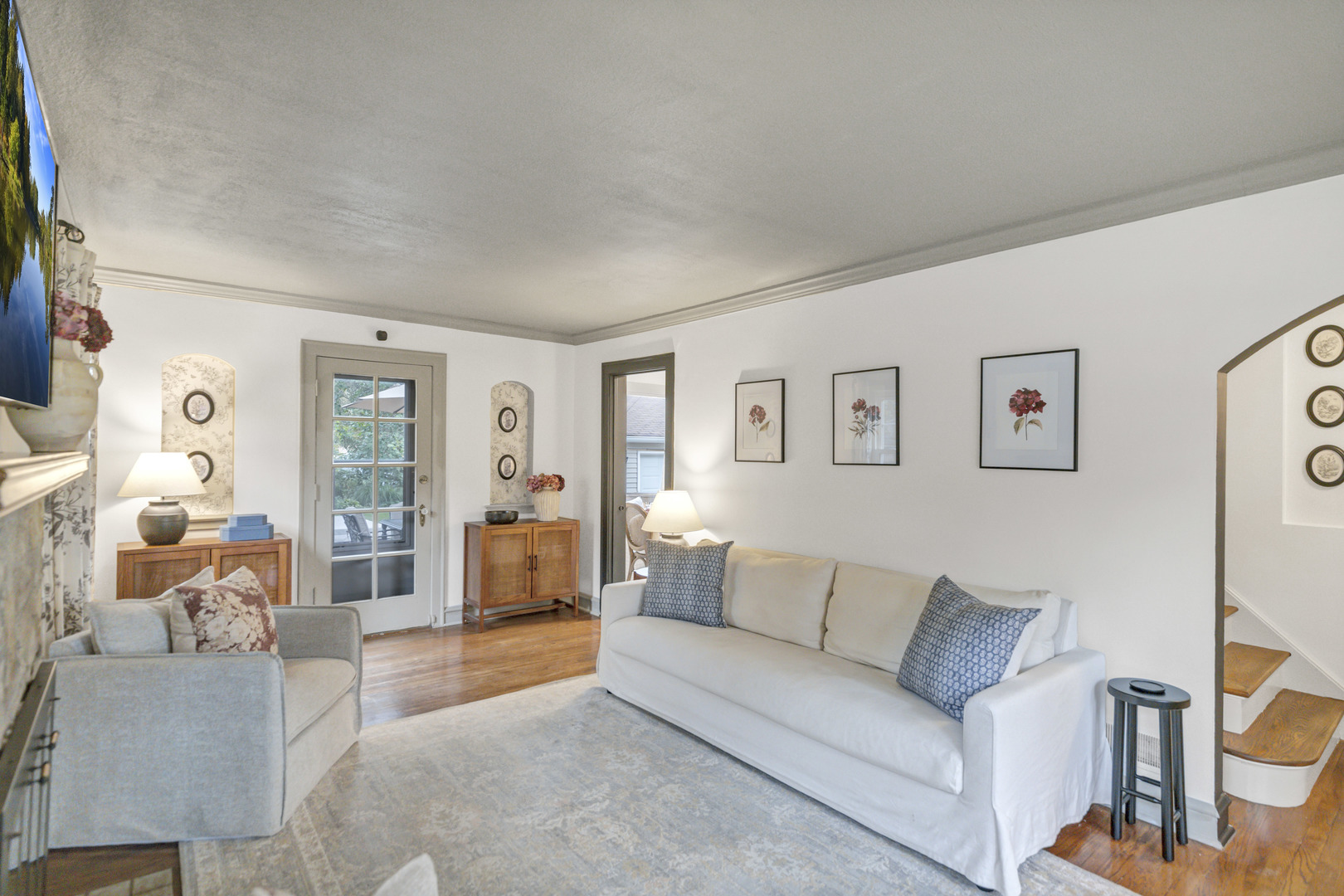 298 Harvey Avenue, Des Plaines, IL 60016