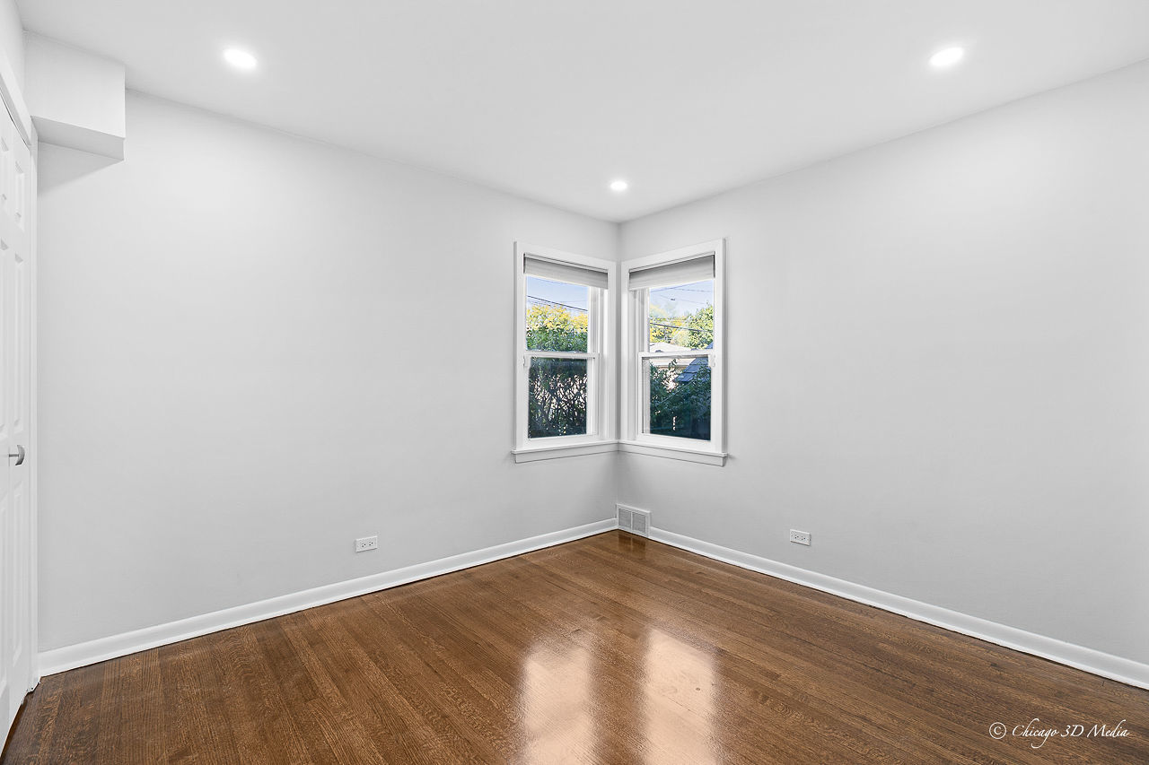 7422 N Olcott Avenue, Chicago, IL 60631