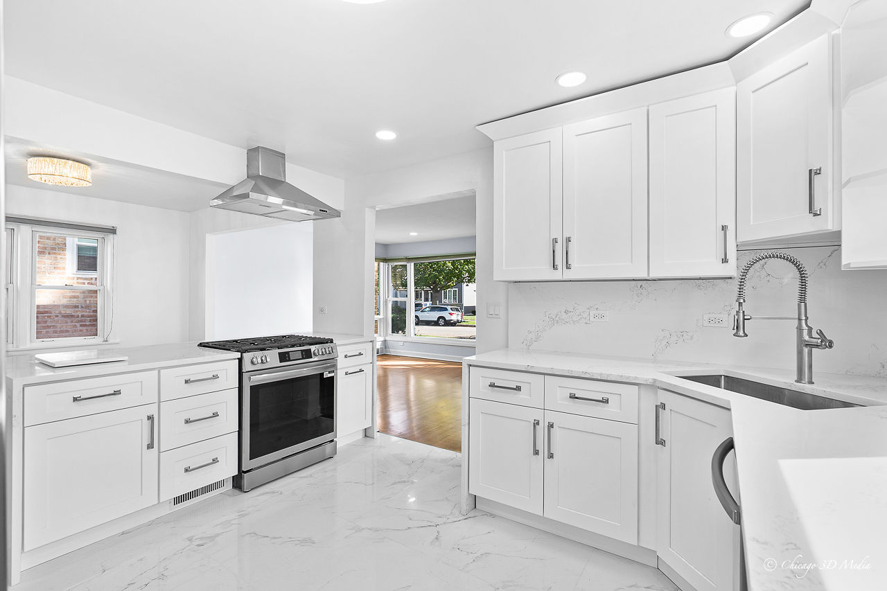 7422 N Olcott Avenue, Chicago, IL 60631