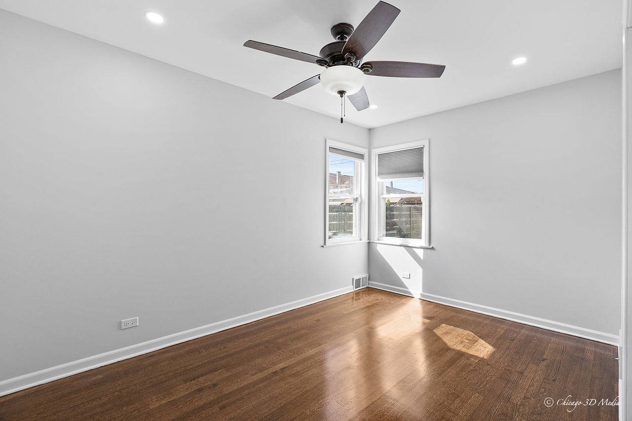 7422 N Olcott Avenue, Chicago, IL 60631