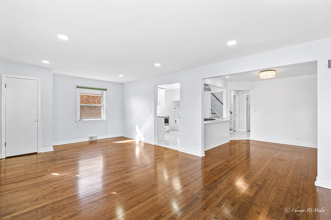 7422 N Olcott Avenue, Chicago, IL 60631