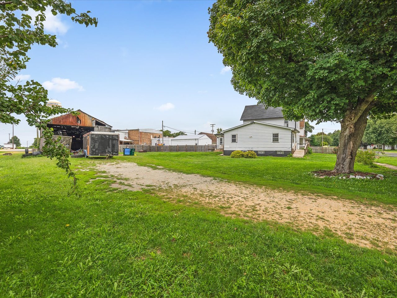 305 Holcomb Avenue, Milledgeville, IL 61051