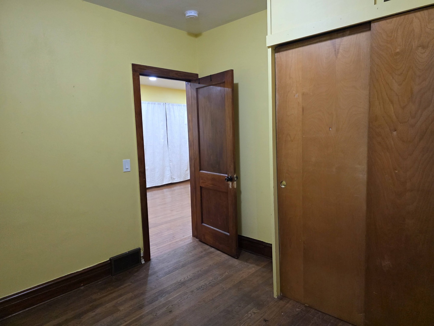 803 Broadway Avenue, North Chicago, IL 60064