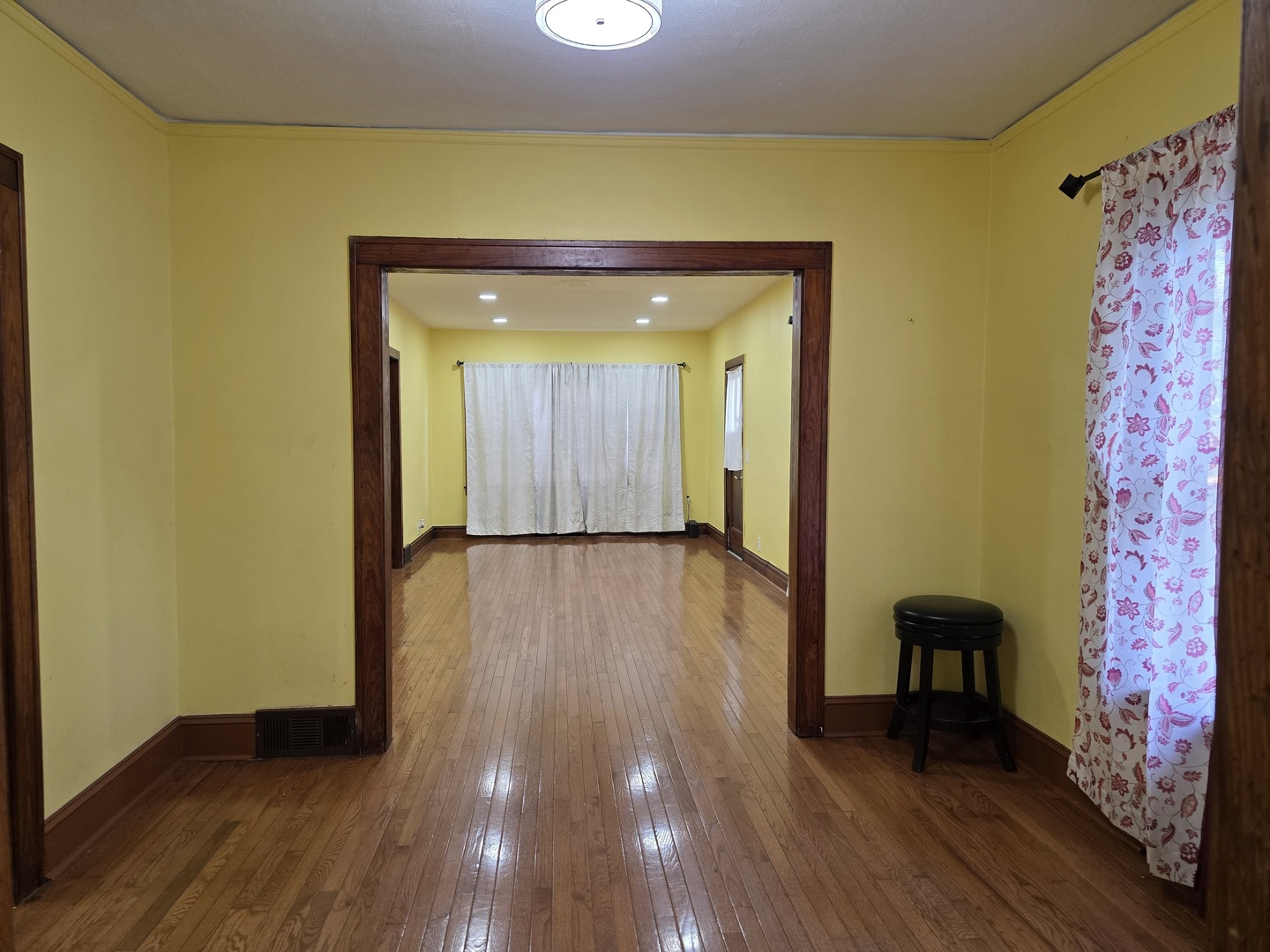 803 Broadway Avenue, North Chicago, IL 60064