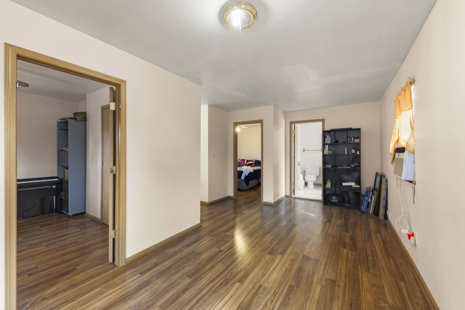 15033 Paulina Street, Harvey, IL 60426