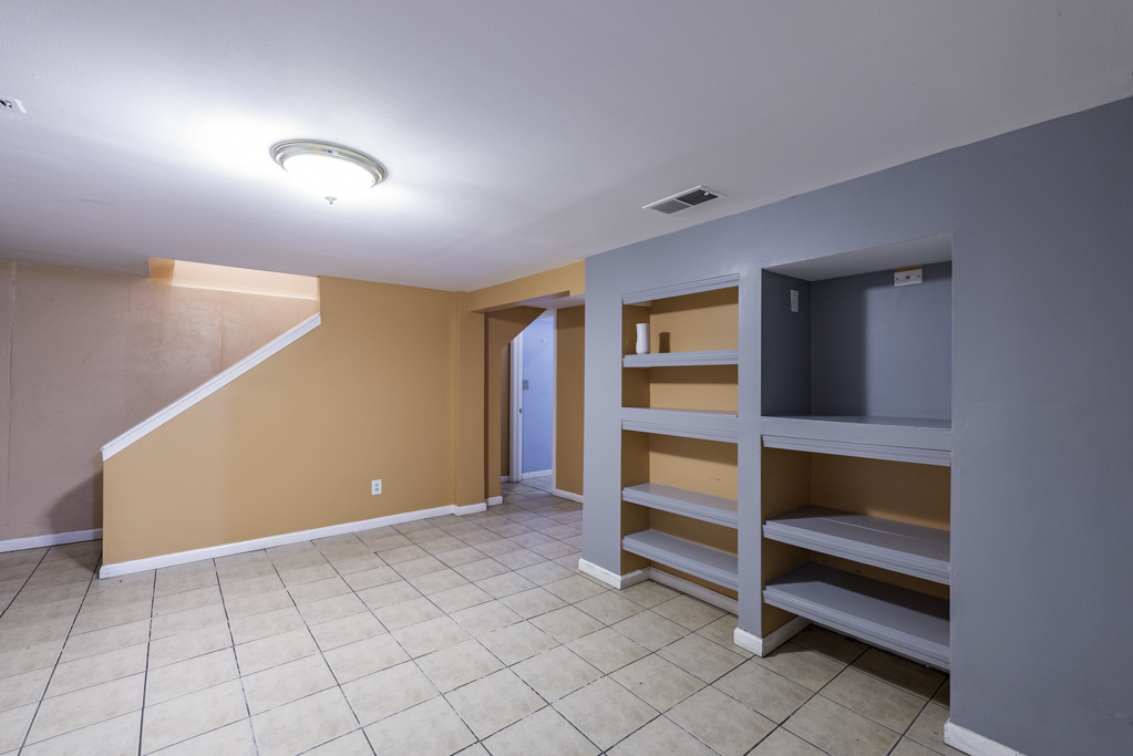 2246 Ottawa Road, Waukegan, IL 60087