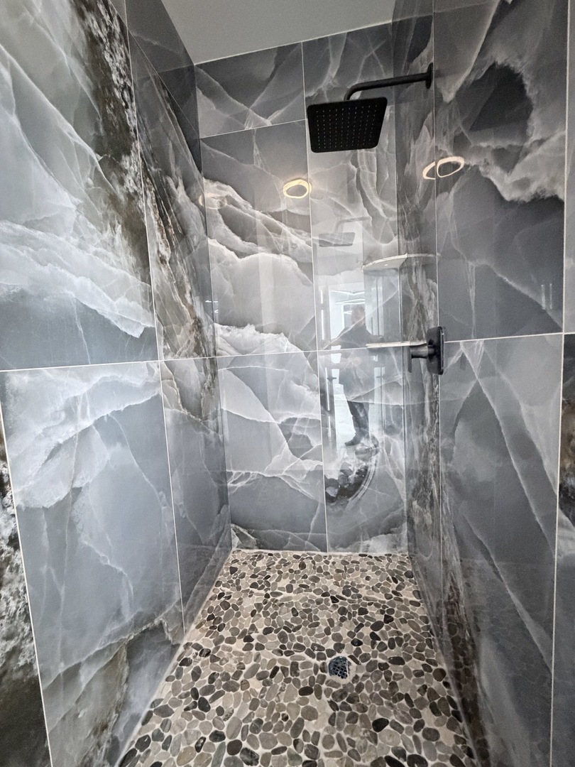 7918 S Anthony Avenue, Chicago, IL 60619