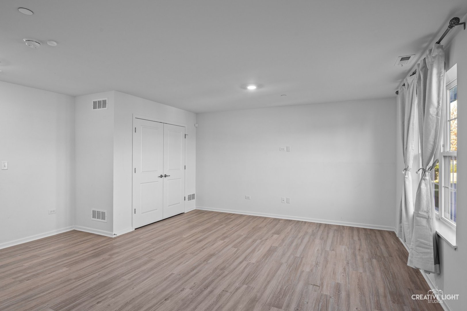 2906 REFLECTION Drive, Naperville, IL 60564