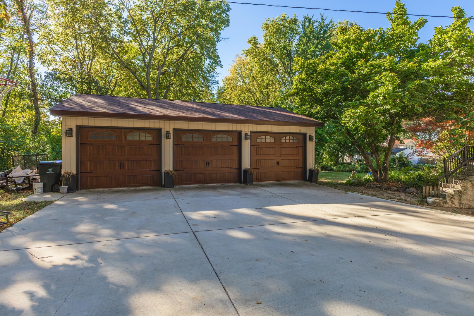 1111 E Grove Street, Bloomington, IL 61701