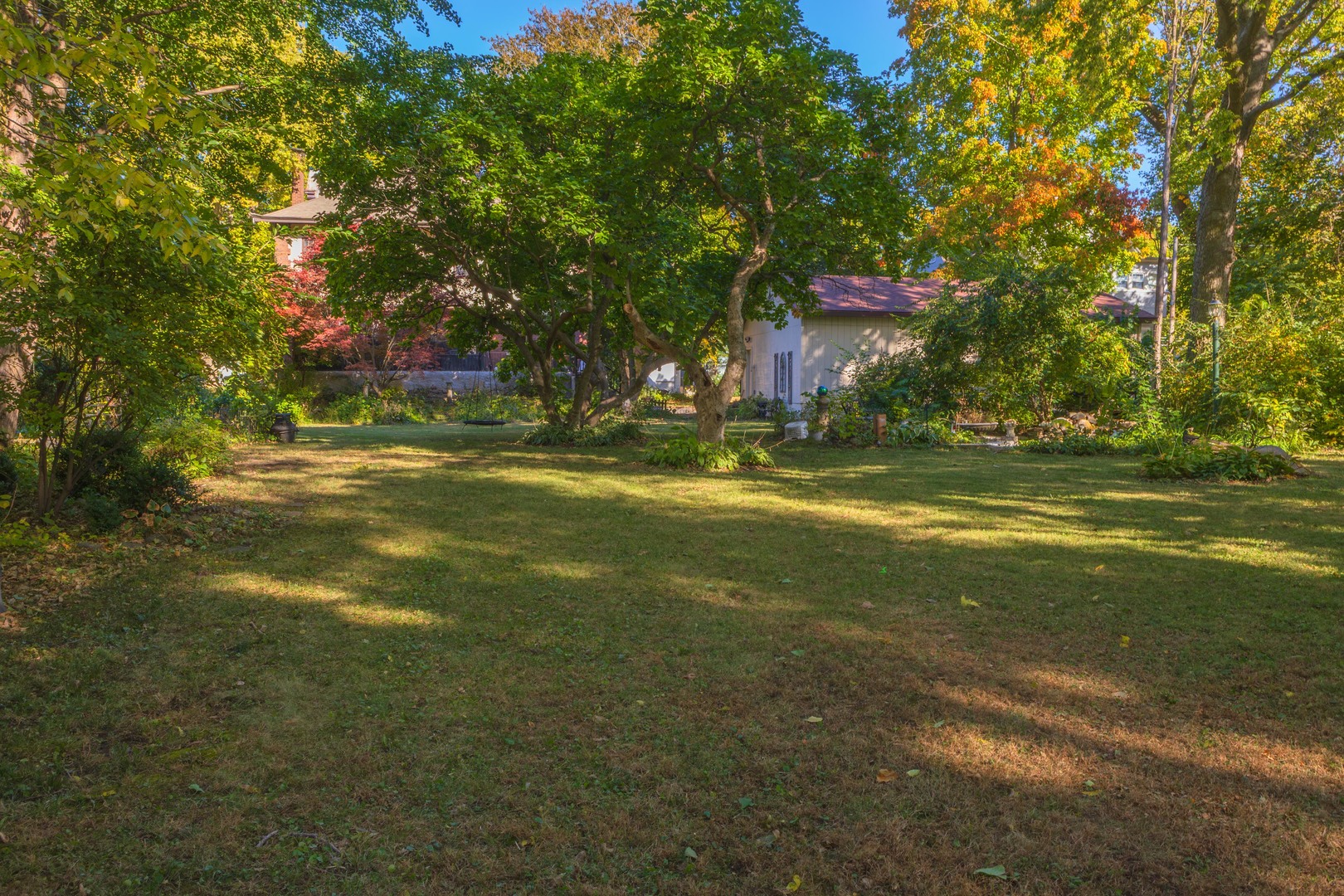 1111 E Grove Street, Bloomington, IL 61701