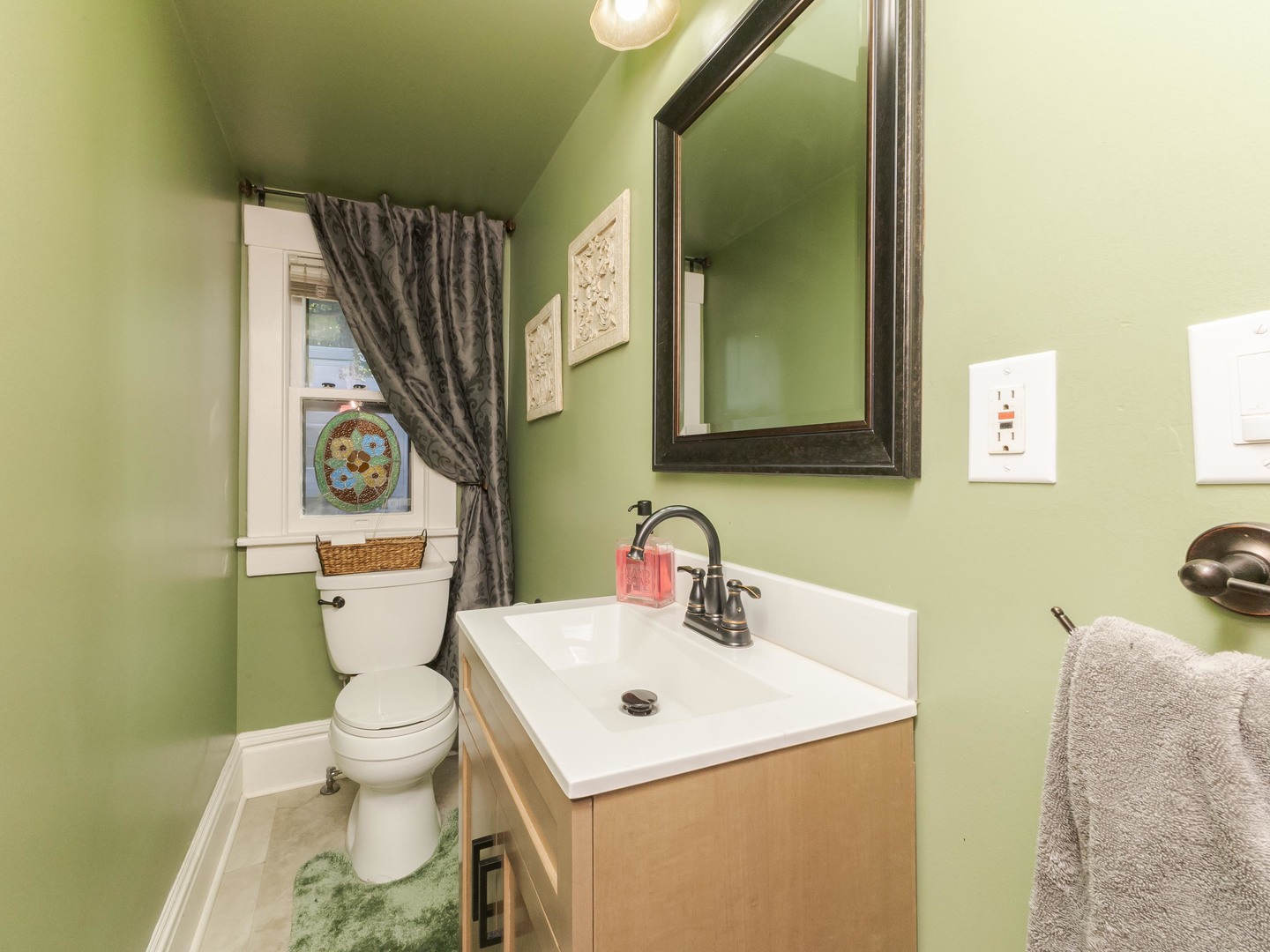 1111 E Grove Street, Bloomington, IL 61701