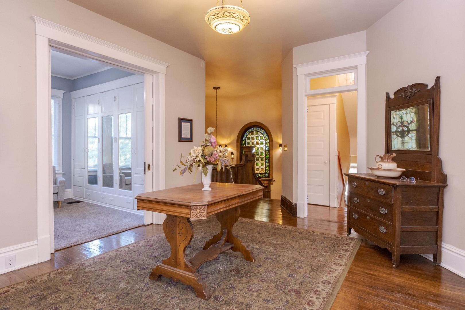 1111 E Grove Street, Bloomington, IL 61701