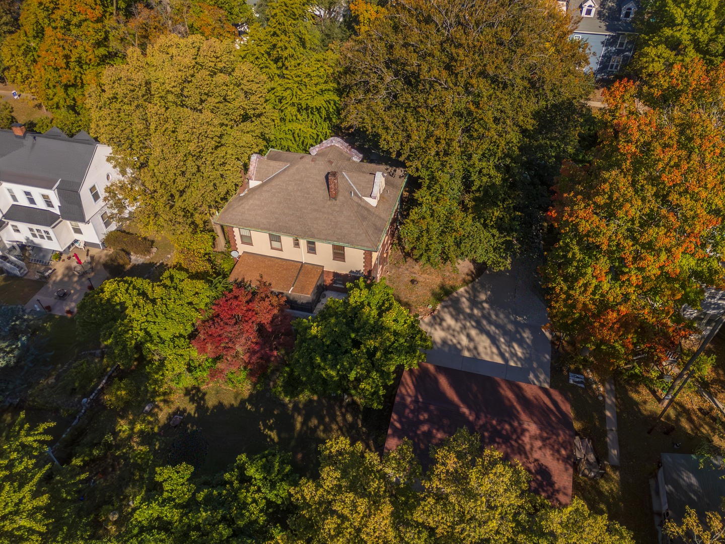 1111 E Grove Street, Bloomington, IL 61701