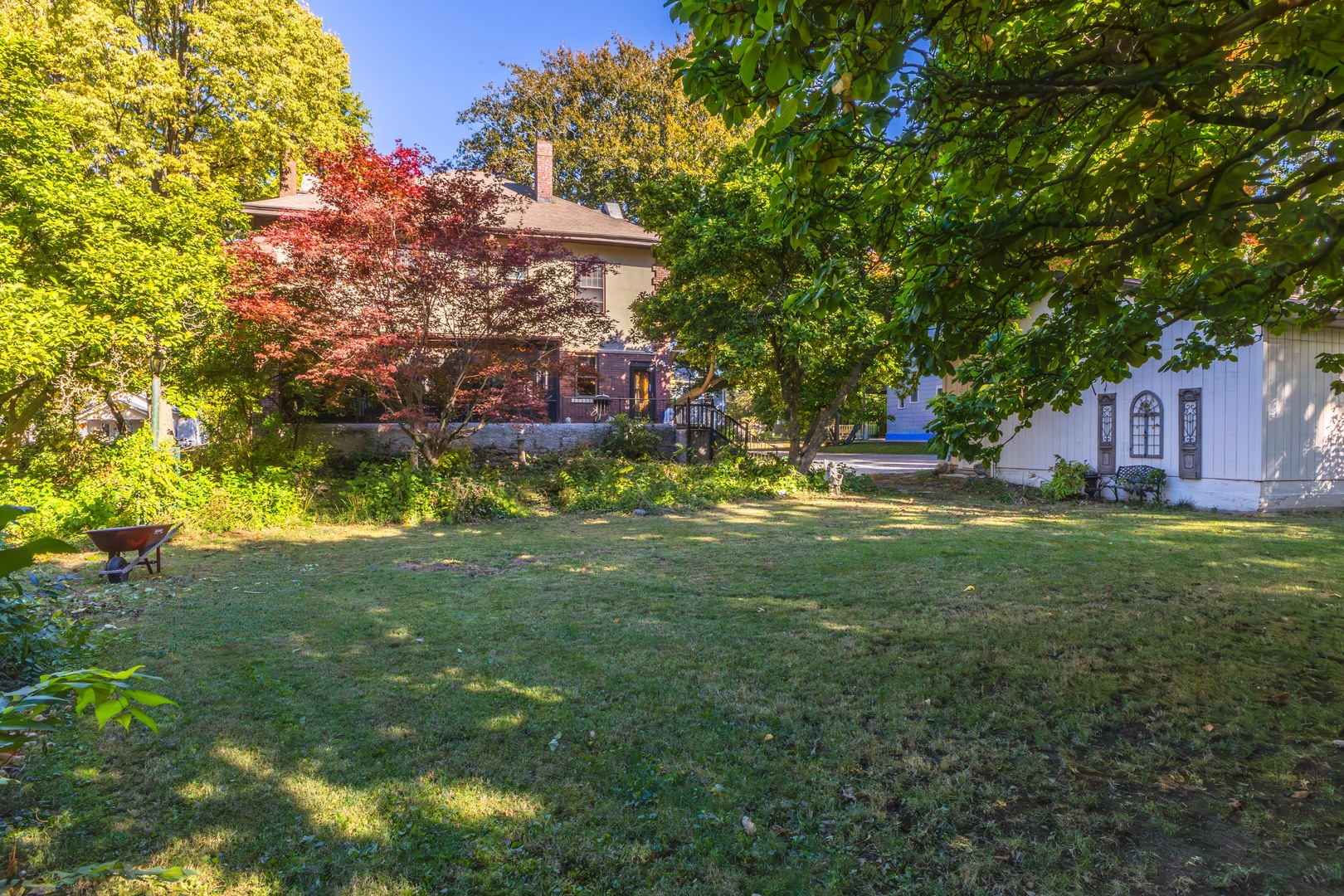 1111 E Grove Street, Bloomington, IL 61701