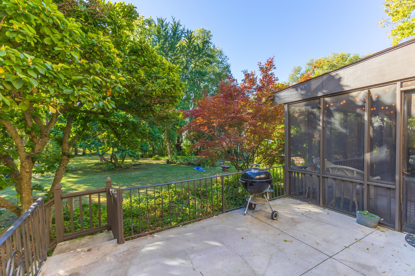 1111 E Grove Street, Bloomington, IL 61701