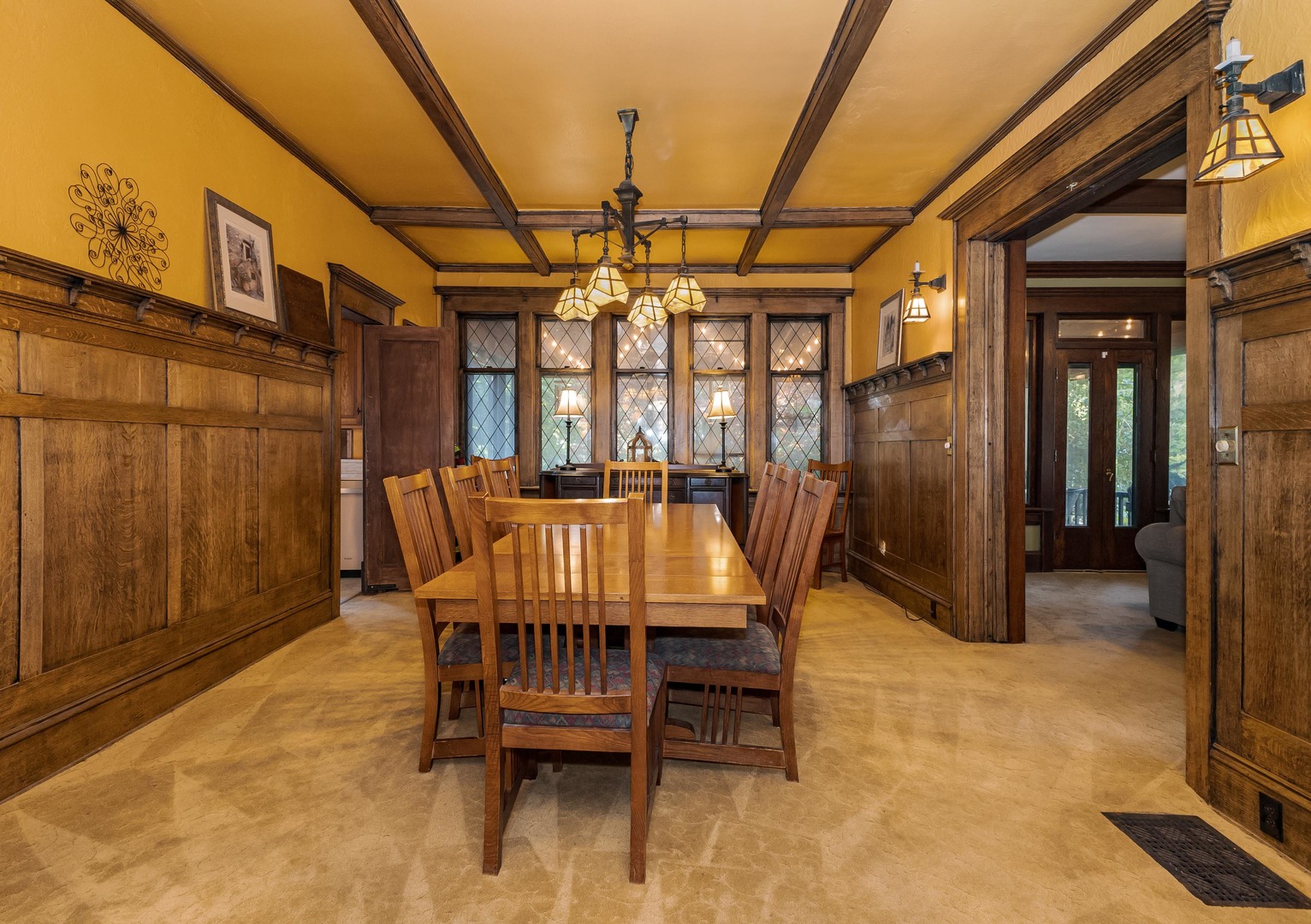 1111 E Grove Street, Bloomington, IL 61701