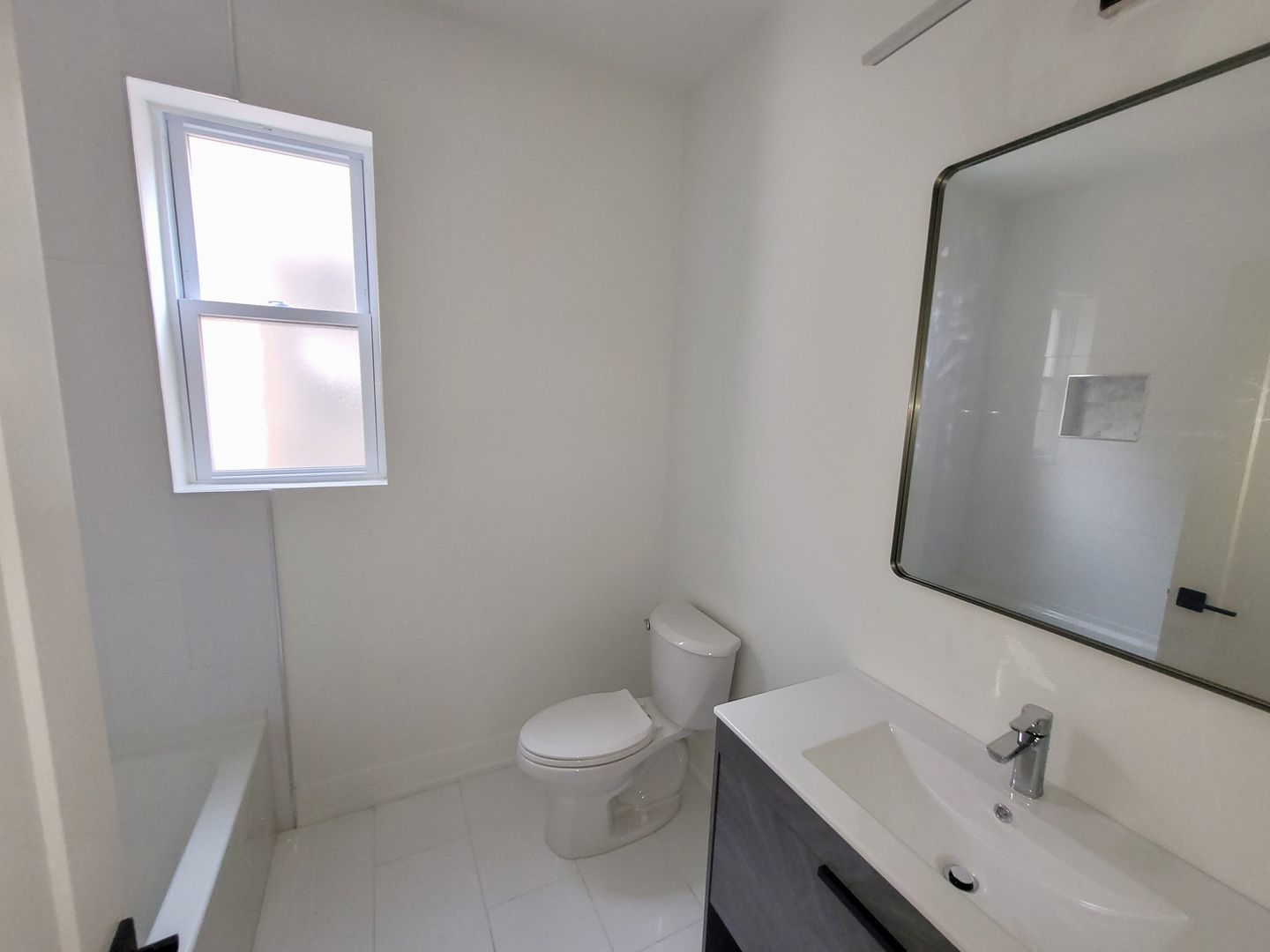 6442 S INGLESIDE Avenue, Chicago, IL 60637