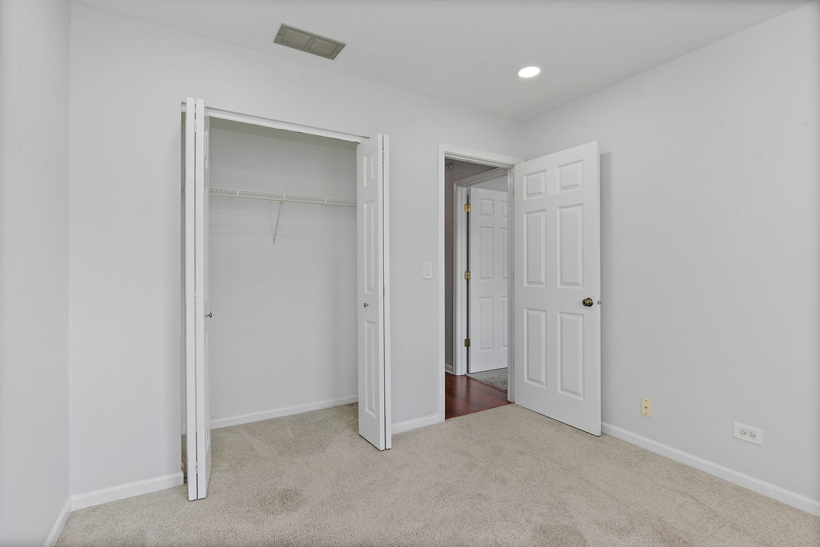 1441 N Orleans Drive #-, Mundelein, IL 60060