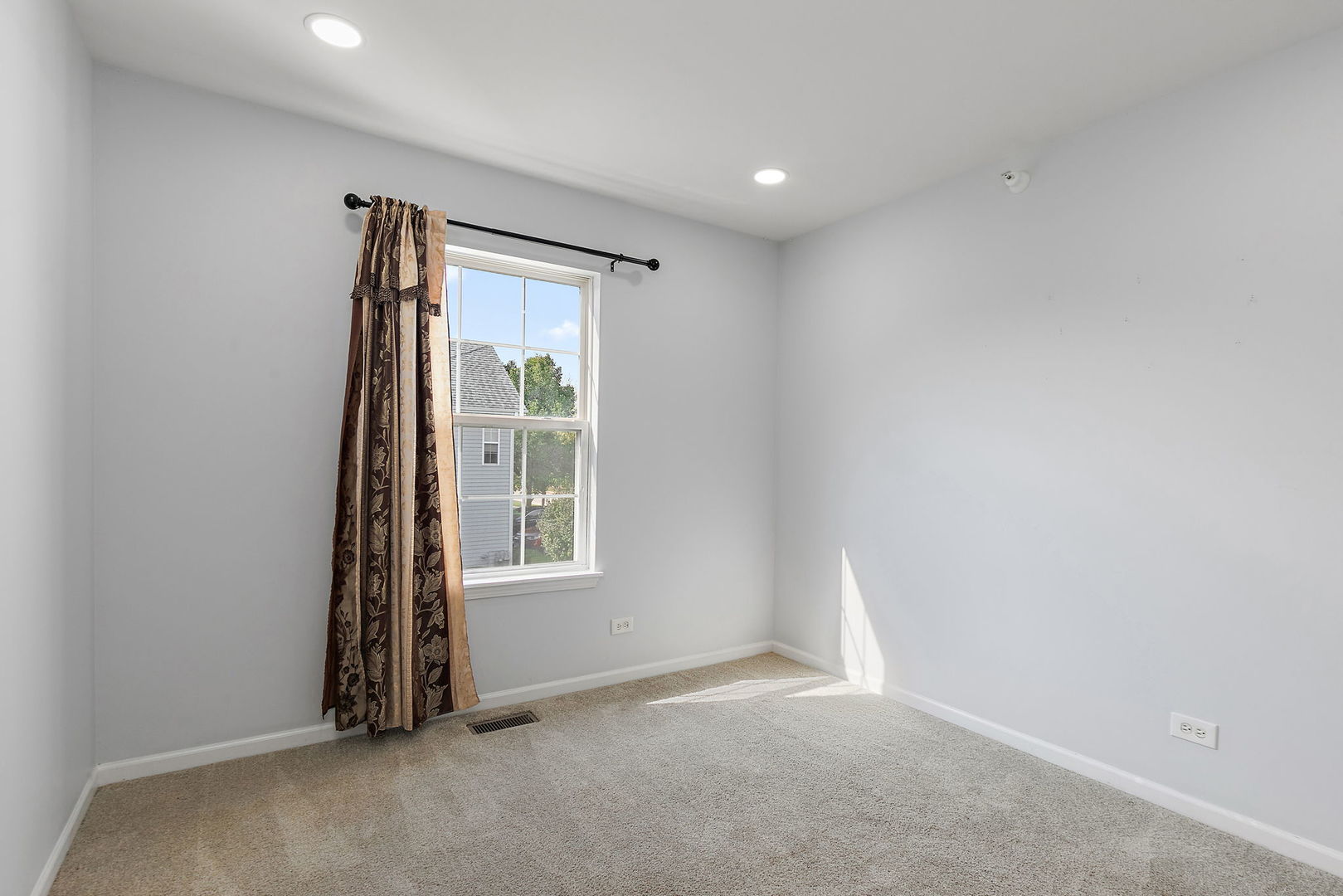 1441 N Orleans Drive #-, Mundelein, IL 60060